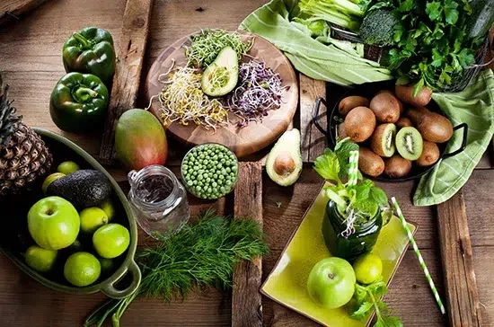 table fruits verts 550